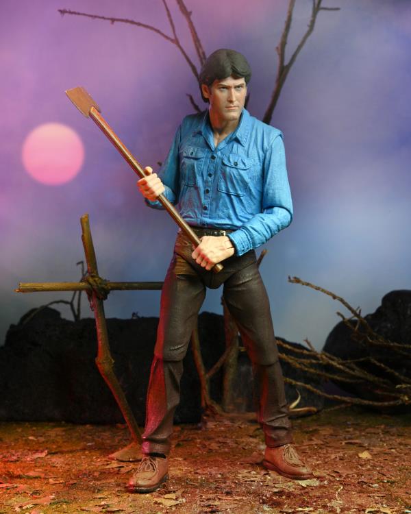 The Evil Dead 40th Anniversary Ultimate Ash Williams Figure (substandard packaging)