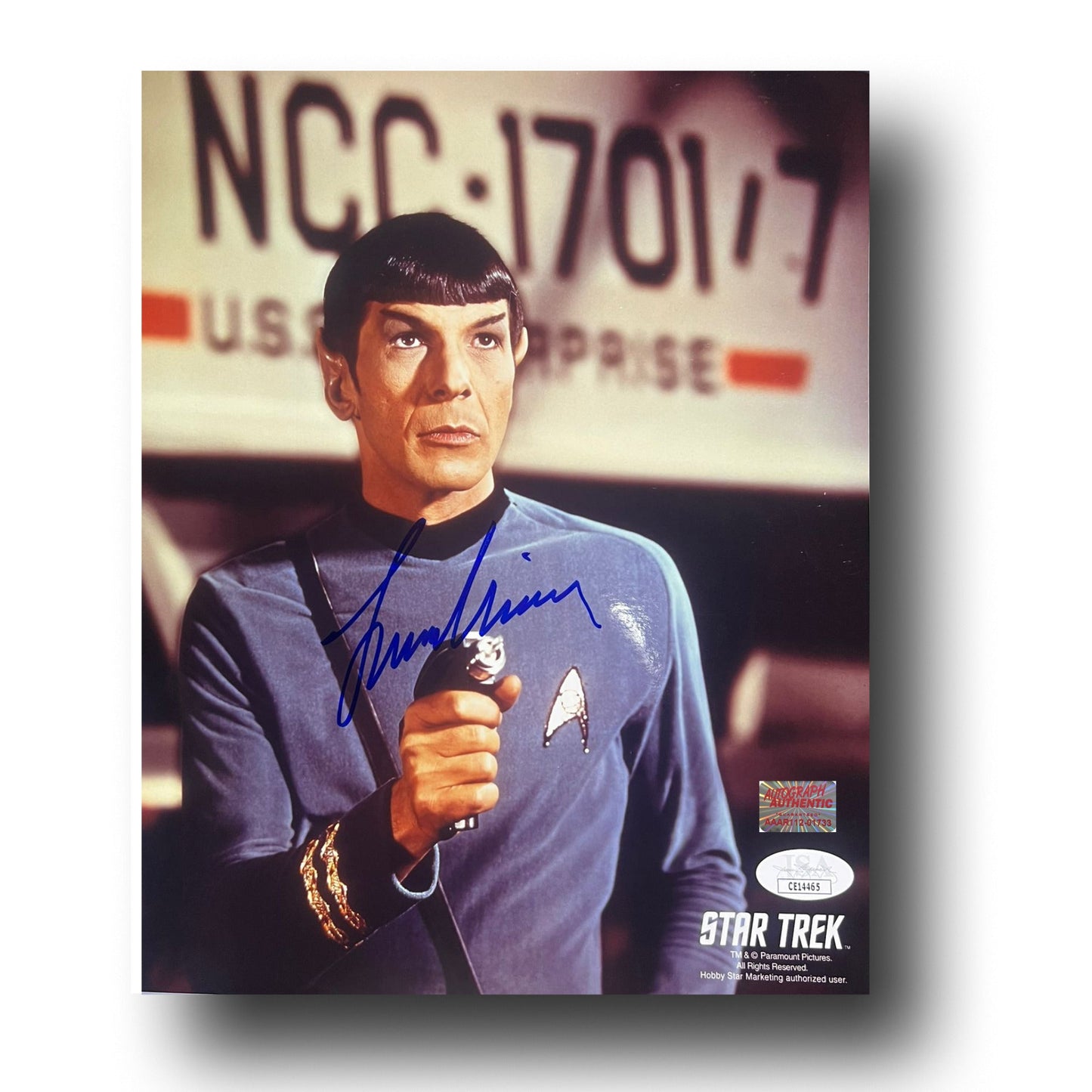 LEONARD NIMOY AUTOGRAPHED  PHOTO - SPOCK WITH PHASER 8X10 SIGNED 8X10 PHOTO COLLECTIBLE DISPLAY