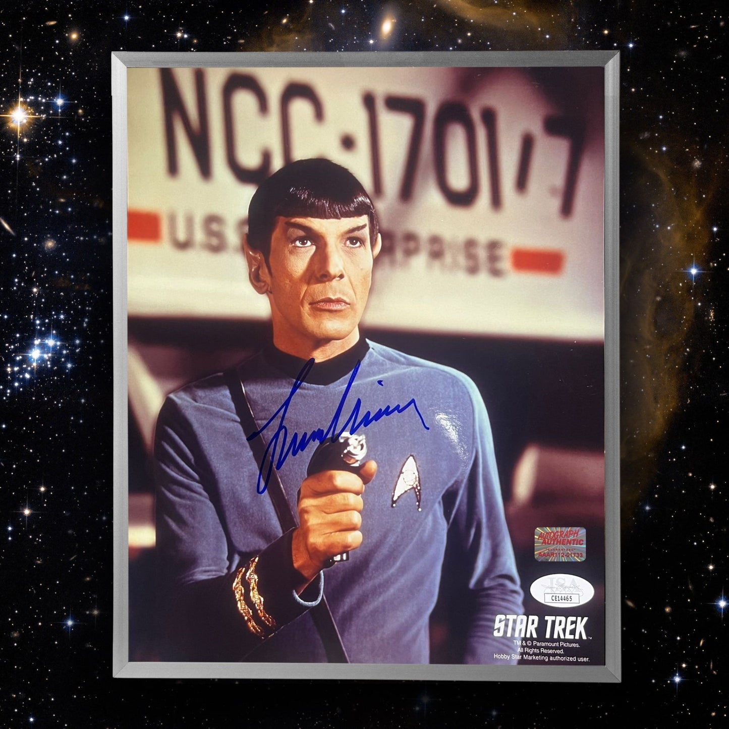 LEONARD NIMOY AUTOGRAPHED  PHOTO - SPOCK WITH PHASER 8X10 SIGNED 8X10 PHOTO COLLECTIBLE DISPLAY
