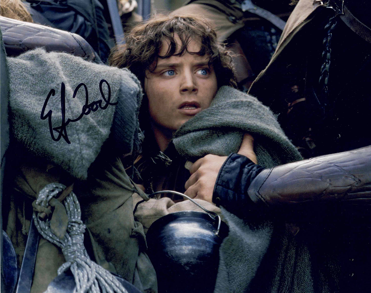 ELIJAH WOOD SIGNED FRODO BAGGINS LORD OF THE RINGS 8" X 10" AUTOGRAPHED PHOTO FANTASY MOVIE COLLECTIBLE (10" X 8") – AUTHENTIC SIGNED MEMORABILIA
