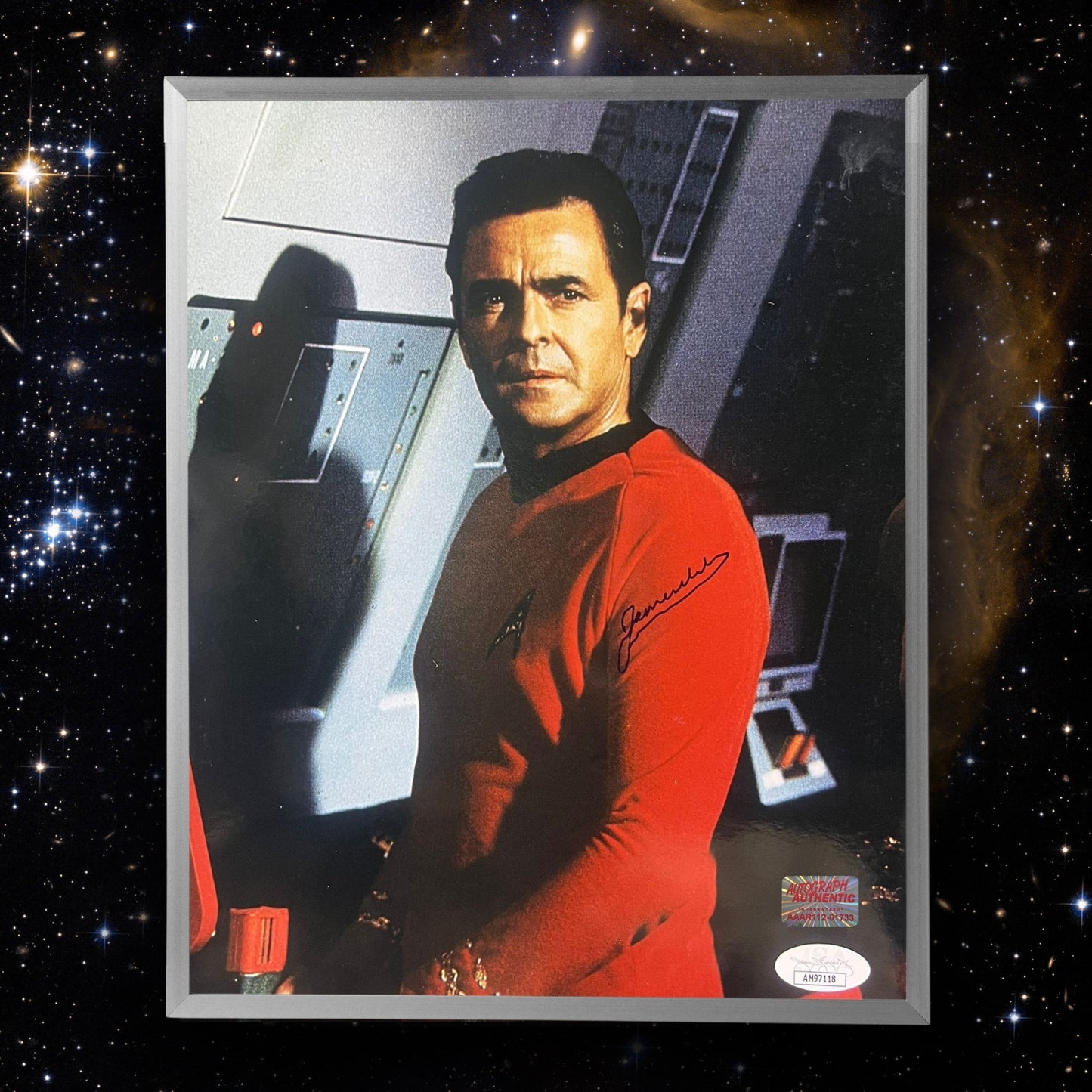 JAMES DOOHAN AUTOGRAPHED  PHOTO - MONTGOMERY SCOTT 8X10 SIGNED 8X10 PHOTO COLLECTIBLE DISPLAY