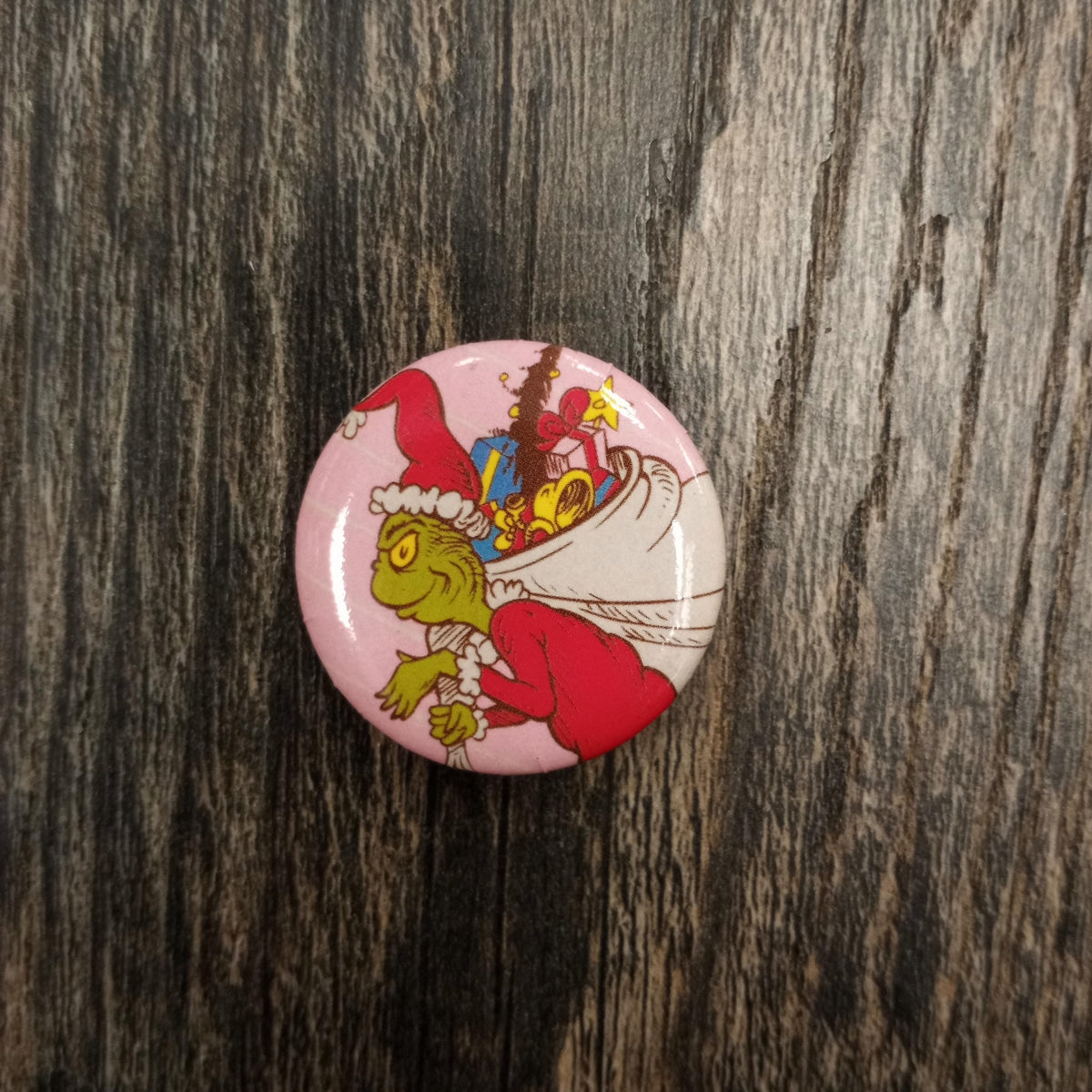 Grinch Bucket O Buttons