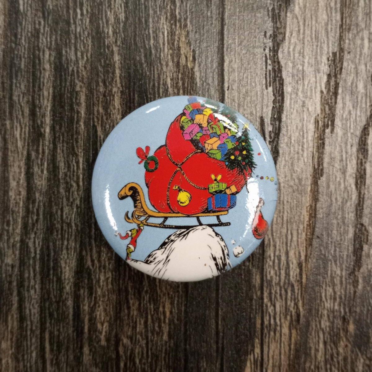 Grinch Bucket O Buttons