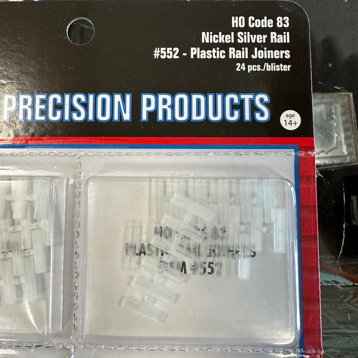 HO Code-83 Plastic Insulating Joiners 24pcs