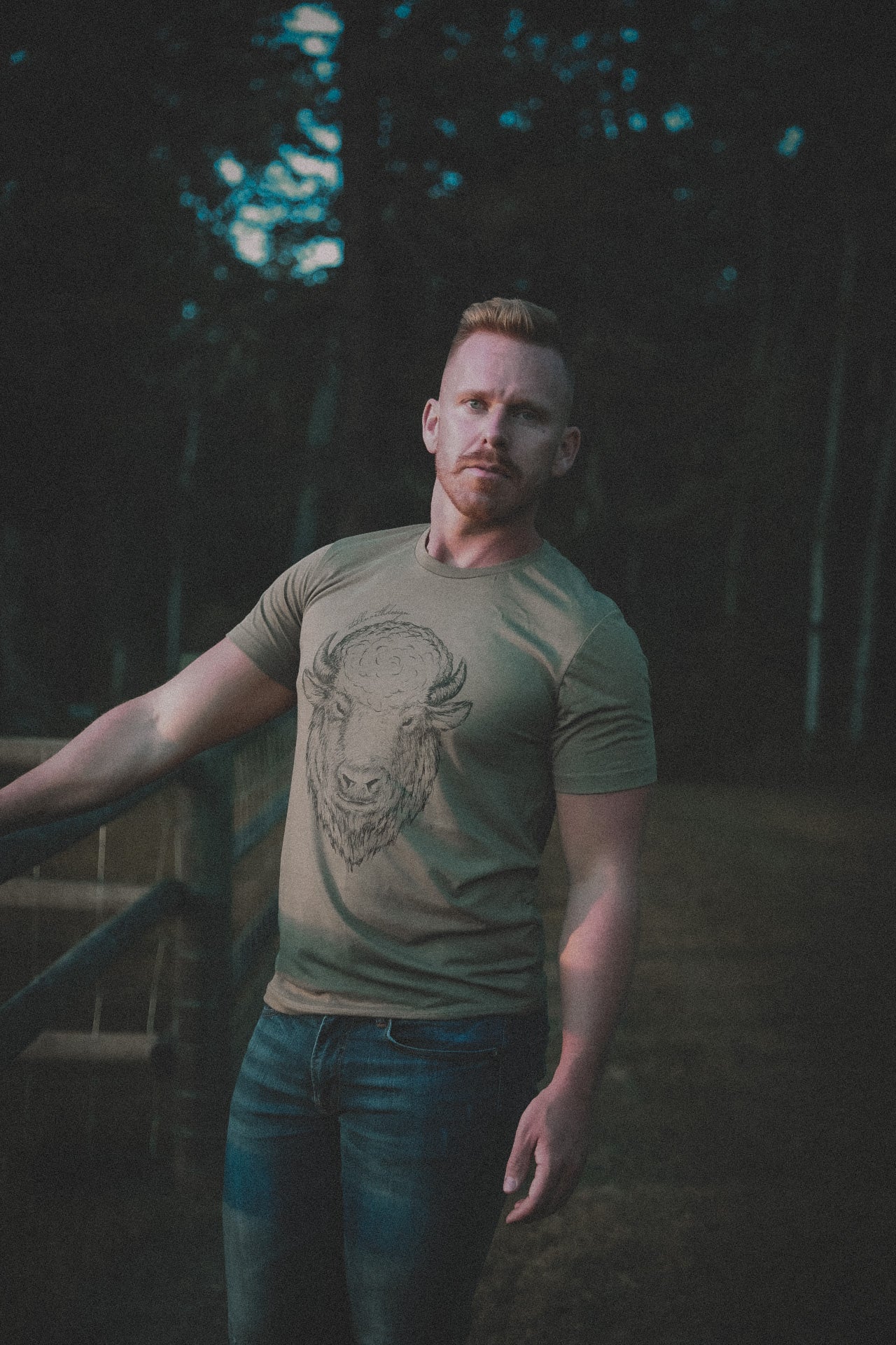 BISON TEE