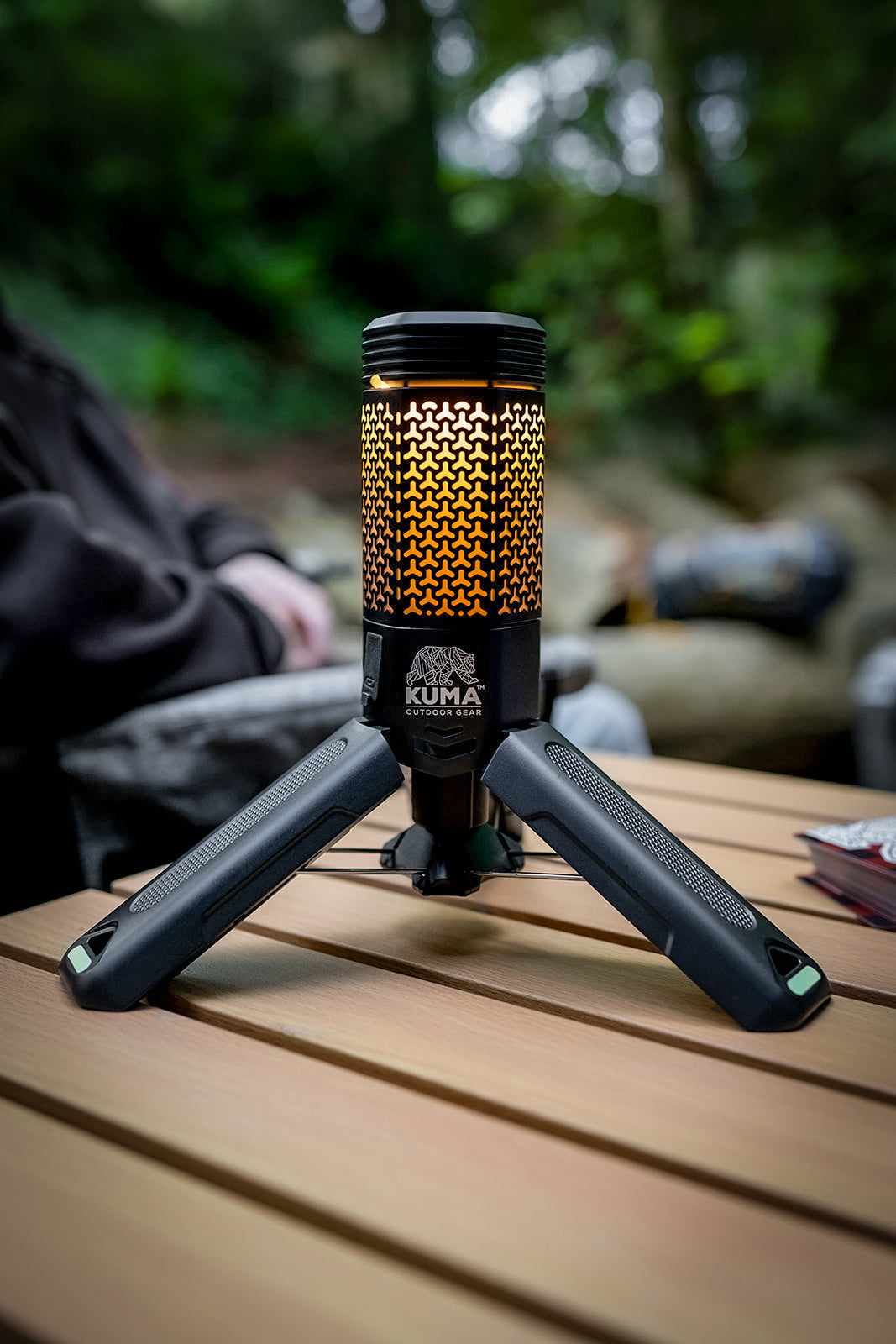 KUMA Trek 'N Glo Tripod Lantern
