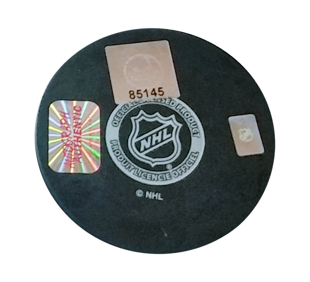 BOBBY ORR AUTOGRAPHED BOSTON BRUINS LOGO PUCK – HAND-SIGNED #4, GNR COA INCLUDED – VINTAGE NHL COLLECTIBLE FOR FANS & GIFT GIVERS