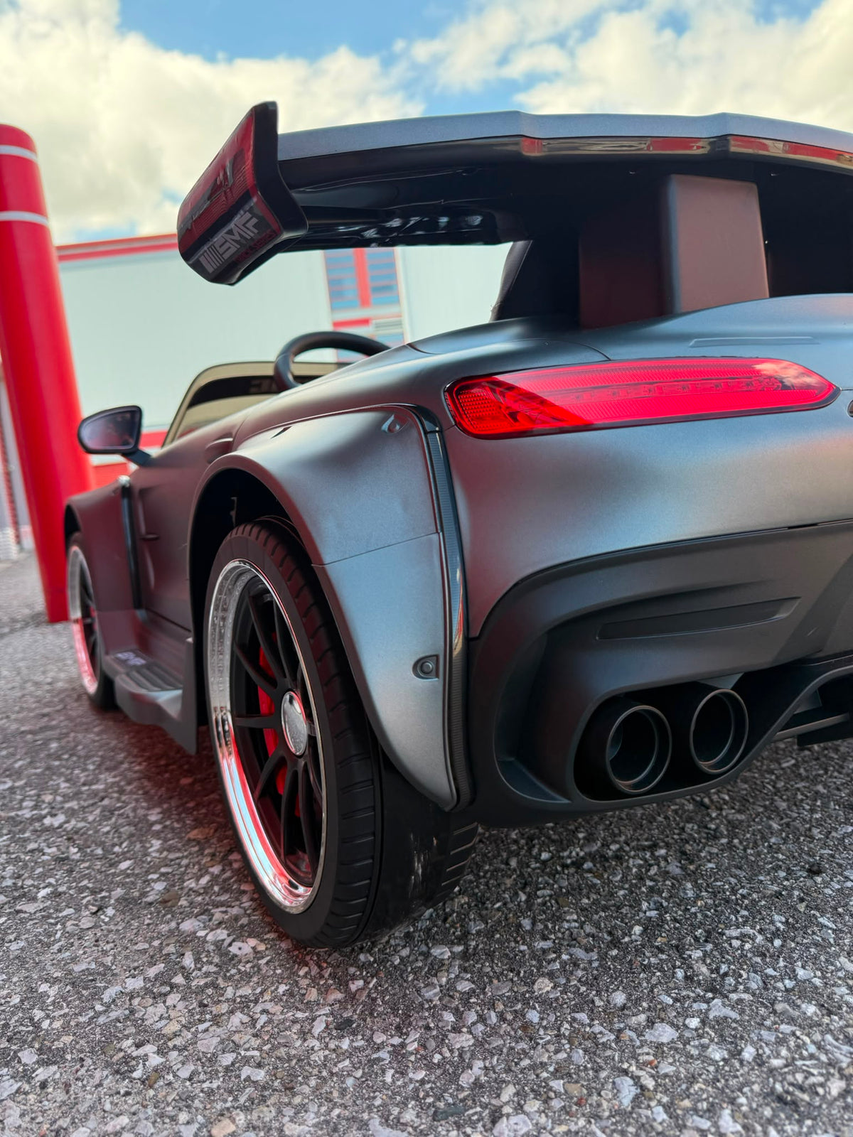 2026 24V Mercedes Benz GT Widebody NEW 2 Seater Race Car with Remote Control with DRIFT