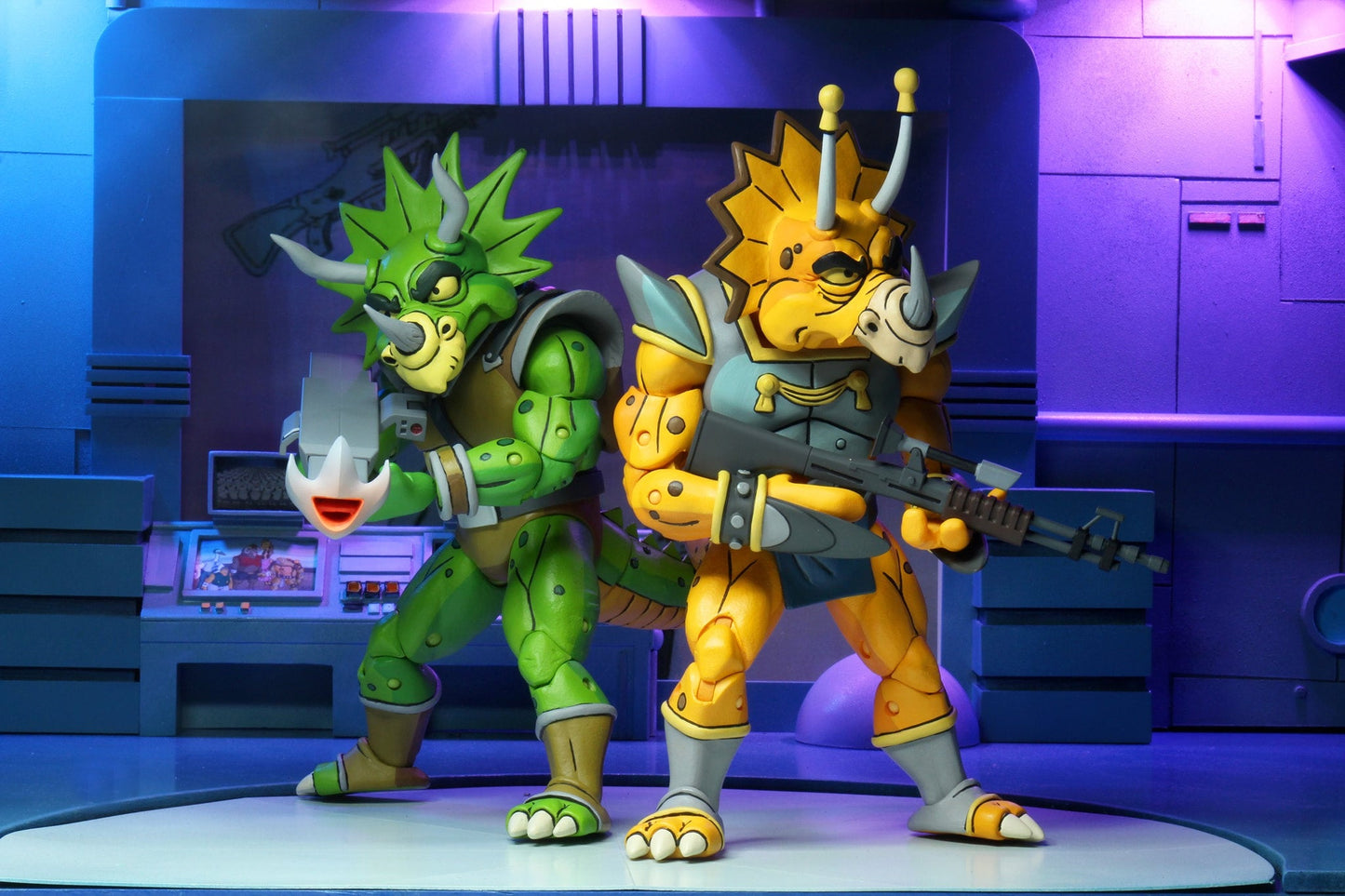 TMNT CARTOON (Cartoon) – 7” Scale Action Figure – Captain Zarax and Zork 2 Pack.( substandard packaging)