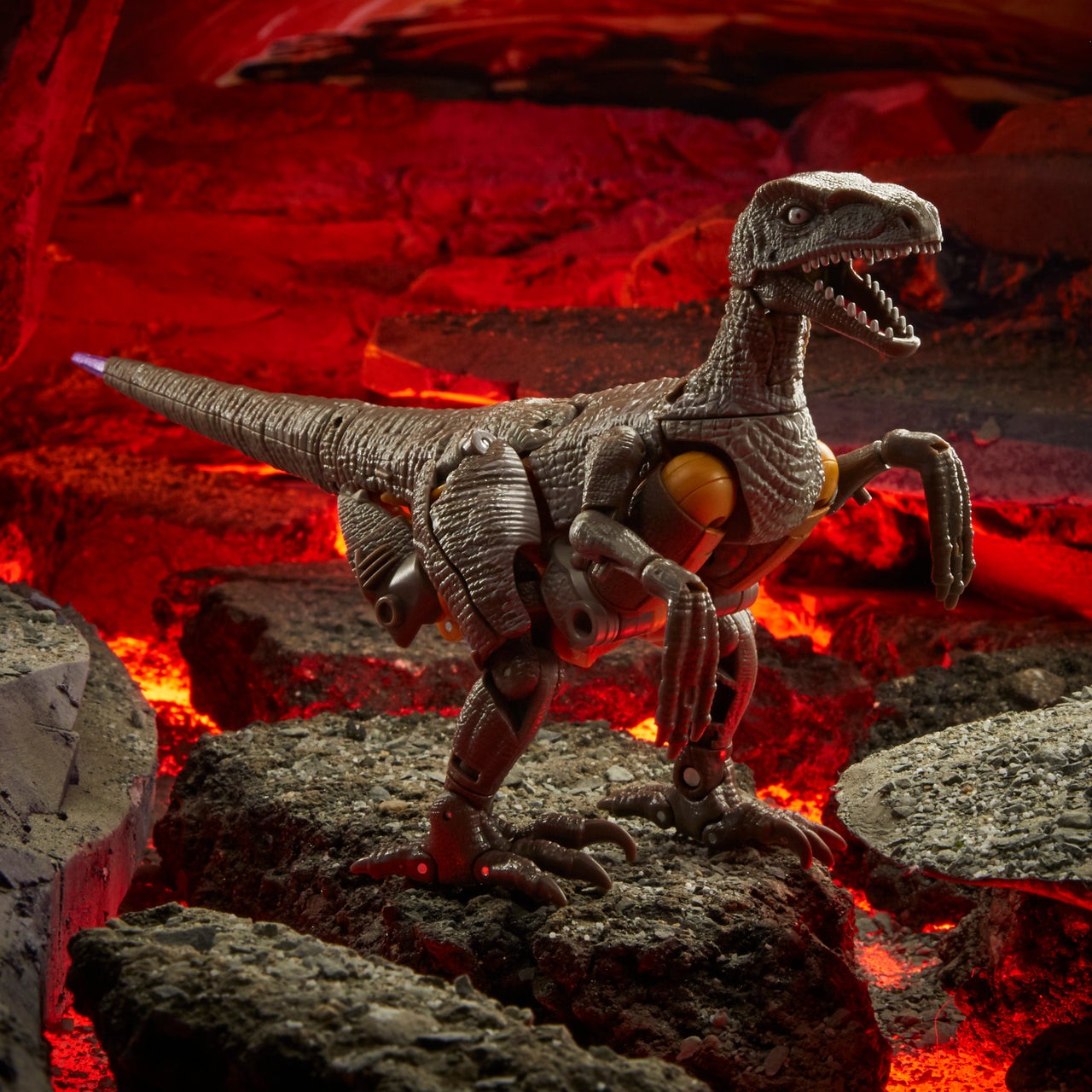 Transformers Toys Generations War for Cybertron: Kingdom Voyager WFC-K18 Dinobot