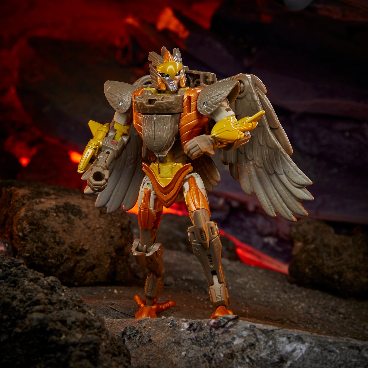 Transformers Toys Generations War for Cybertron: Kingdom Deluxe WFC-K16 Airazor