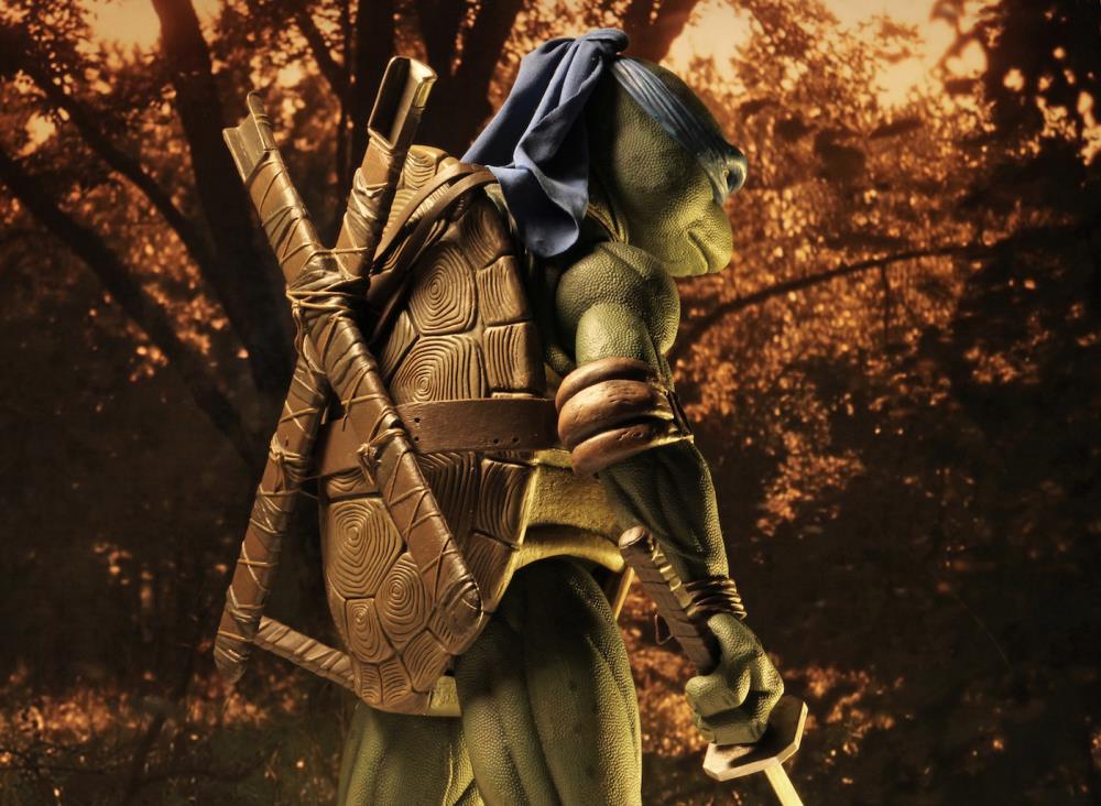 Teenage Mutant Ninja Turtles (1990 Movie) Leonardo 1/4 Scale Figure - SubPar packaging box