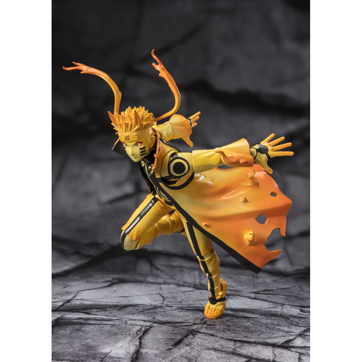 S.H.Figuarts NARUTO UZUMAKI [Kurama Link Mode] -Courageous Strength That Binds