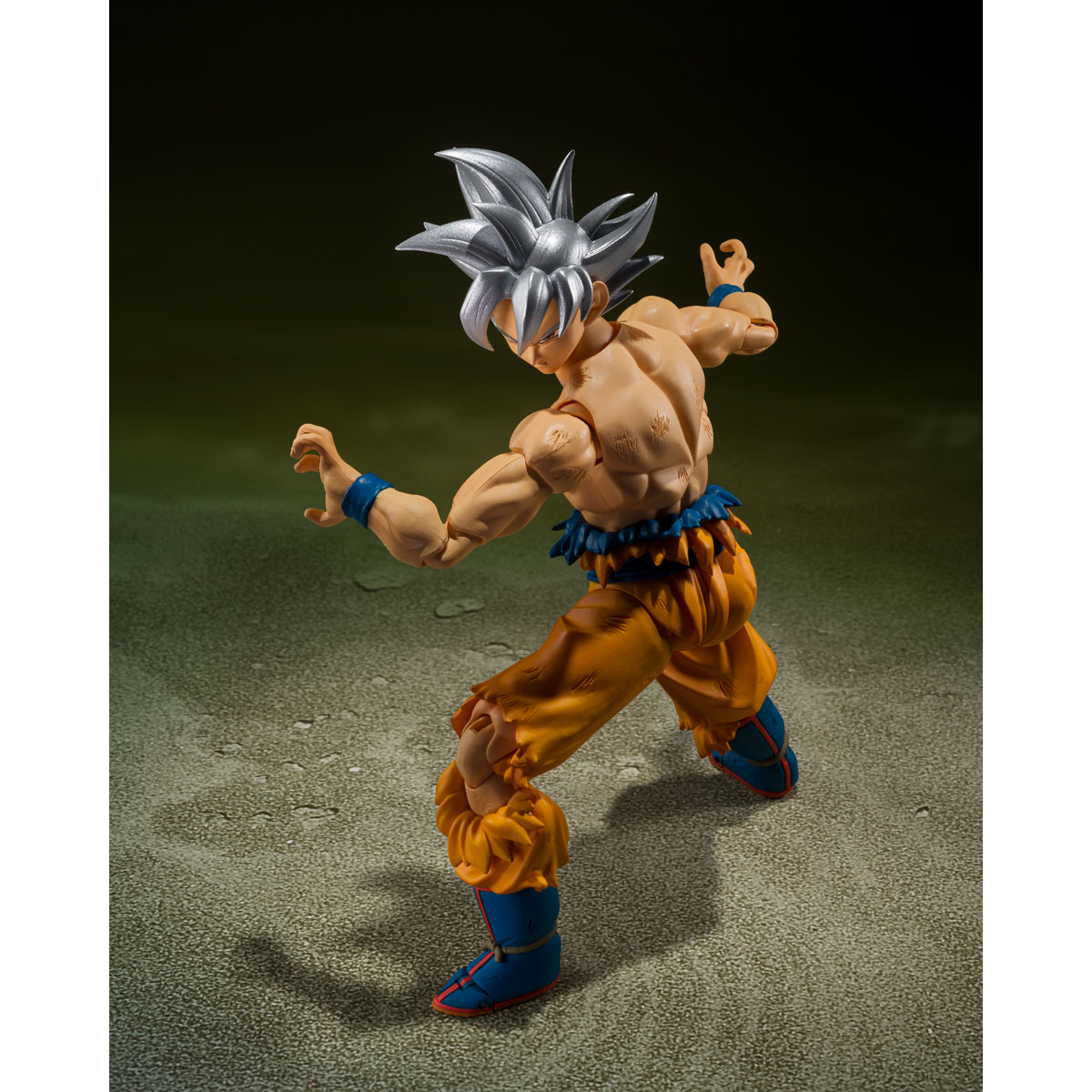 BANDAI - S.H.Figuarts SON GOKU ULTRA INSTINCT -TOYOTAROU Edition