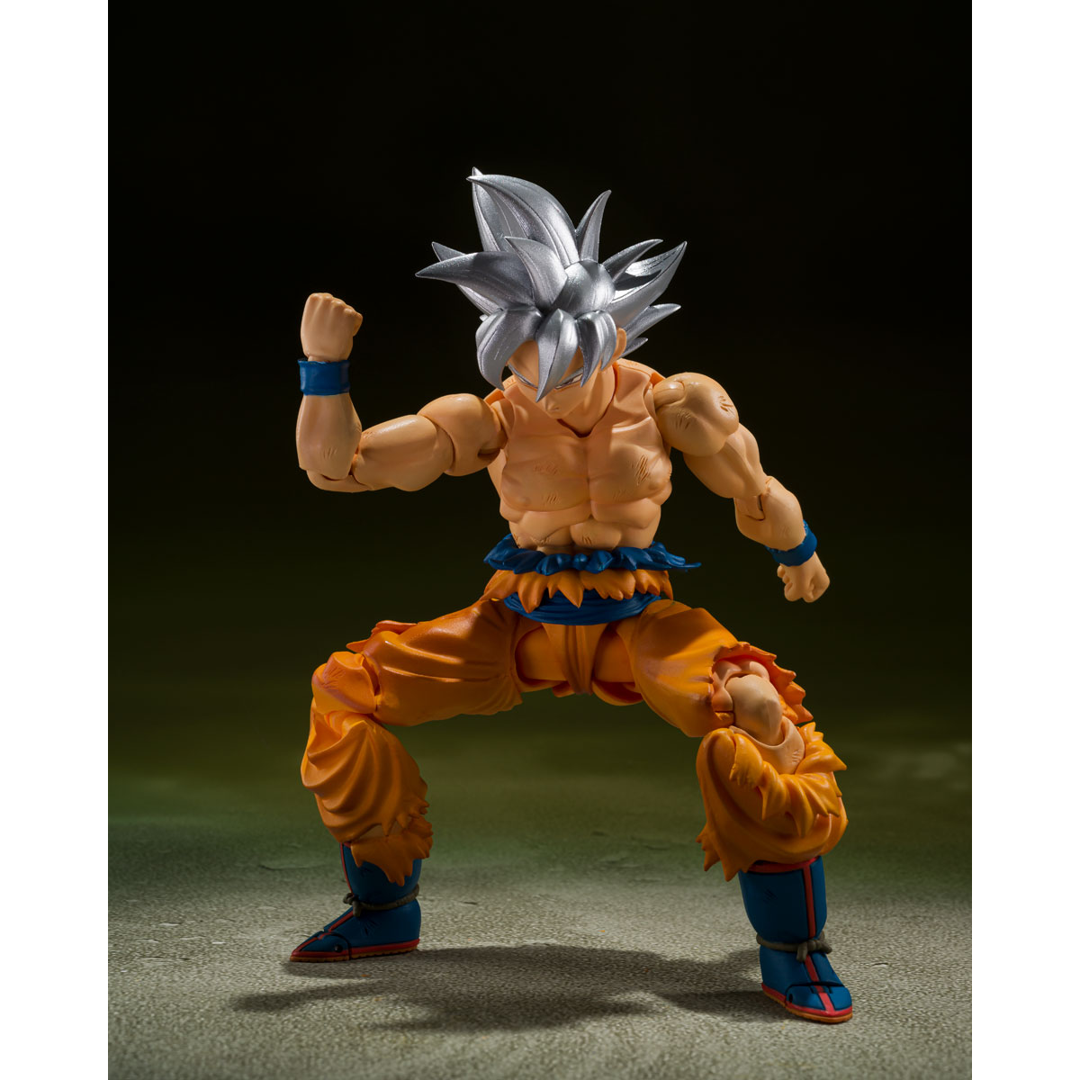 BANDAI - S.H.Figuarts SON GOKU ULTRA INSTINCT -TOYOTAROU Edition