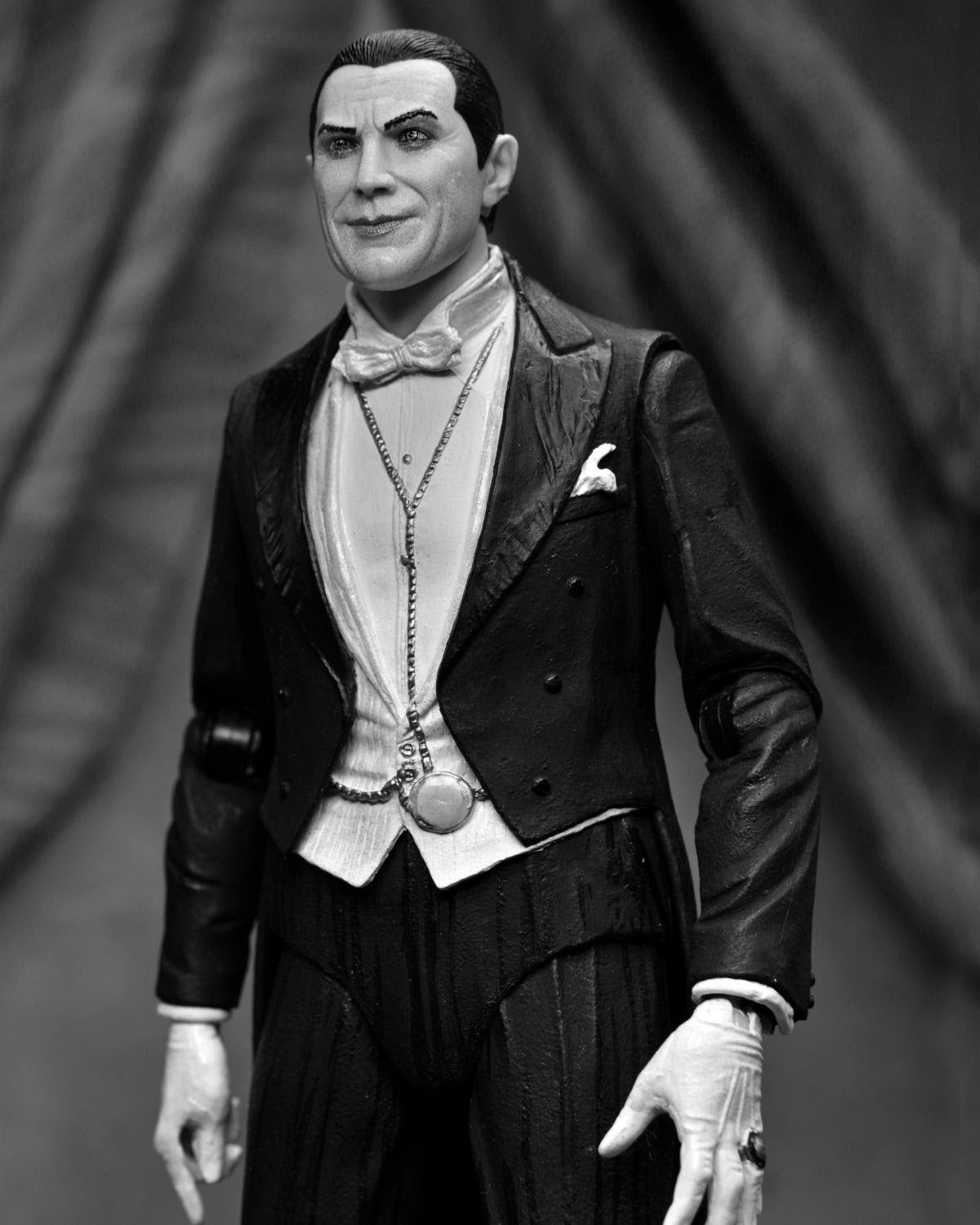 Universal Monsters - 7" Scale Action Figure - Ultimate Dracula - Carfax Abbey