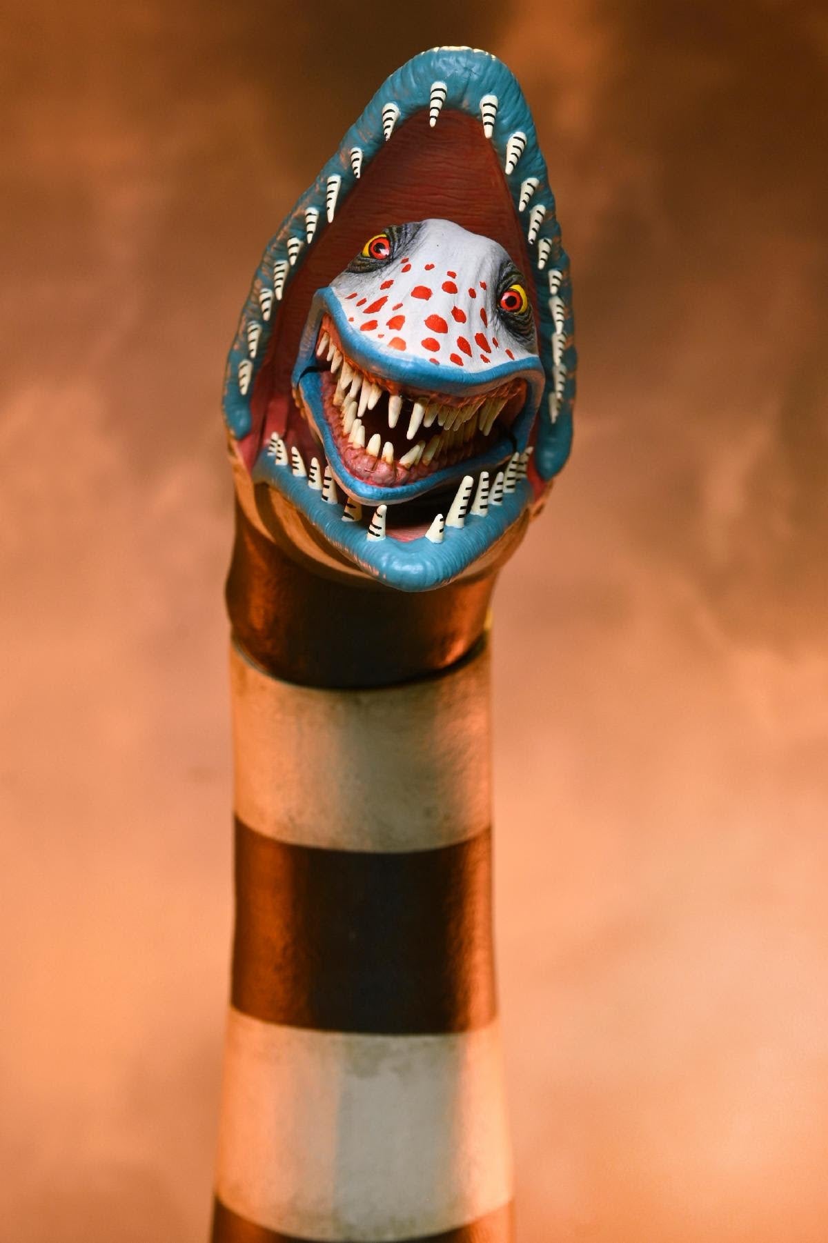 Beetlejuice Beetlejuice - 7" Scale Action Figure - Ultimate "Matador" Beetlejuice & Sandworm 2-pk