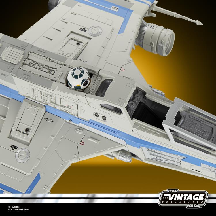 Star Wars: The Vintage Collection New Republic E-Wing & KE4-N4 Exclusive Figure & Vehicle Set (Ahsoka)